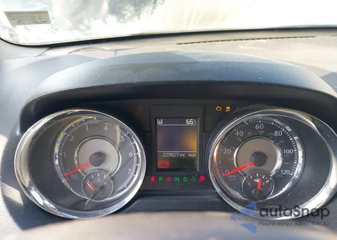 2014 Chrysler Town & Country Touring from USA, damaged, VIN 2C4RC1BG9ER196127